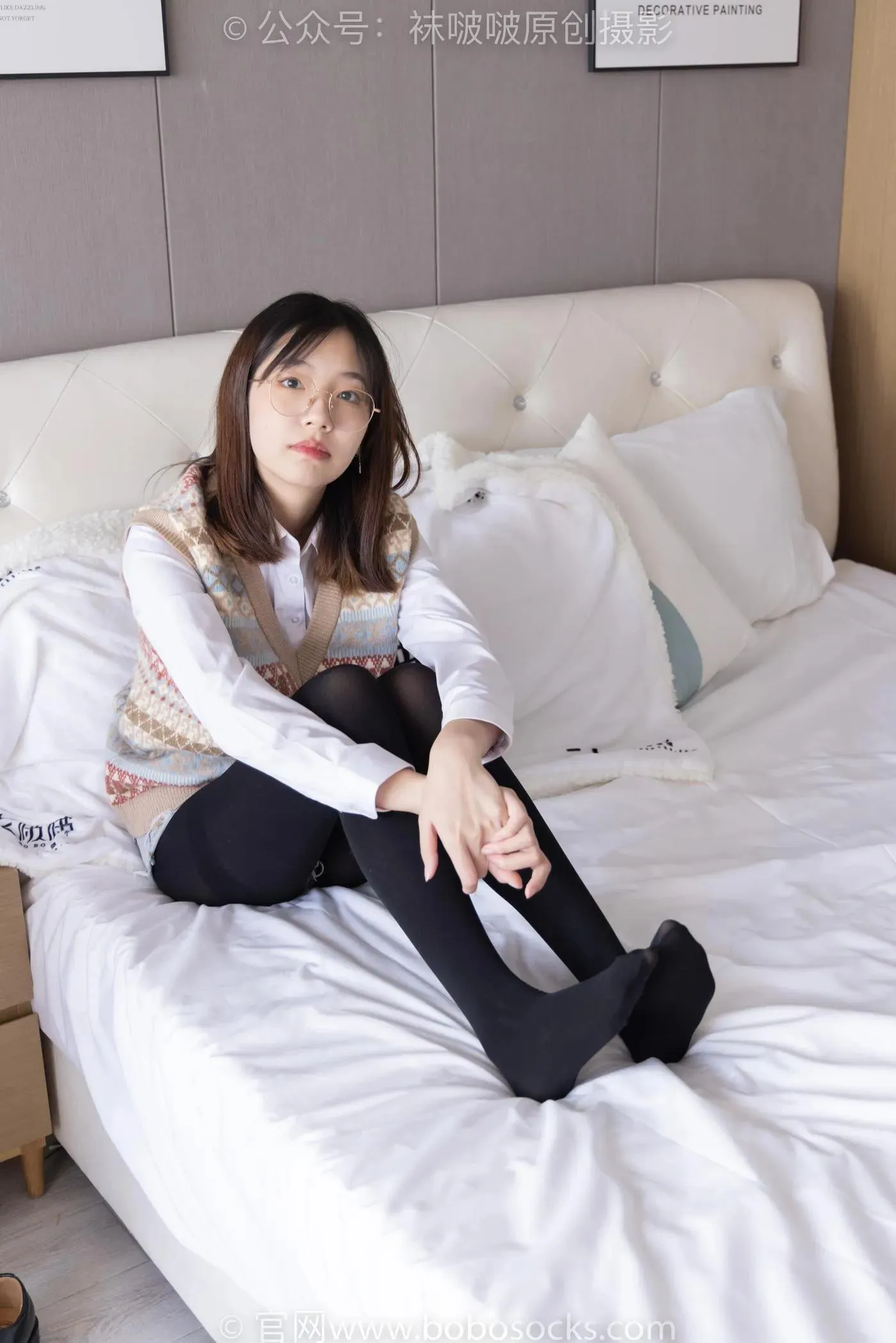 [BoBoSocks袜啵啵]NO.169 小甜豆-黑皮鞋、厚黑丝、厚肉丝 [145P]插图1